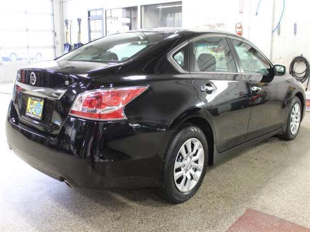 Nissan Altima 2014 photo 4